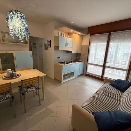 Gracious Apartment Located In The Heart Of Lignano Lignano Sabbiadoro Luaran gambar