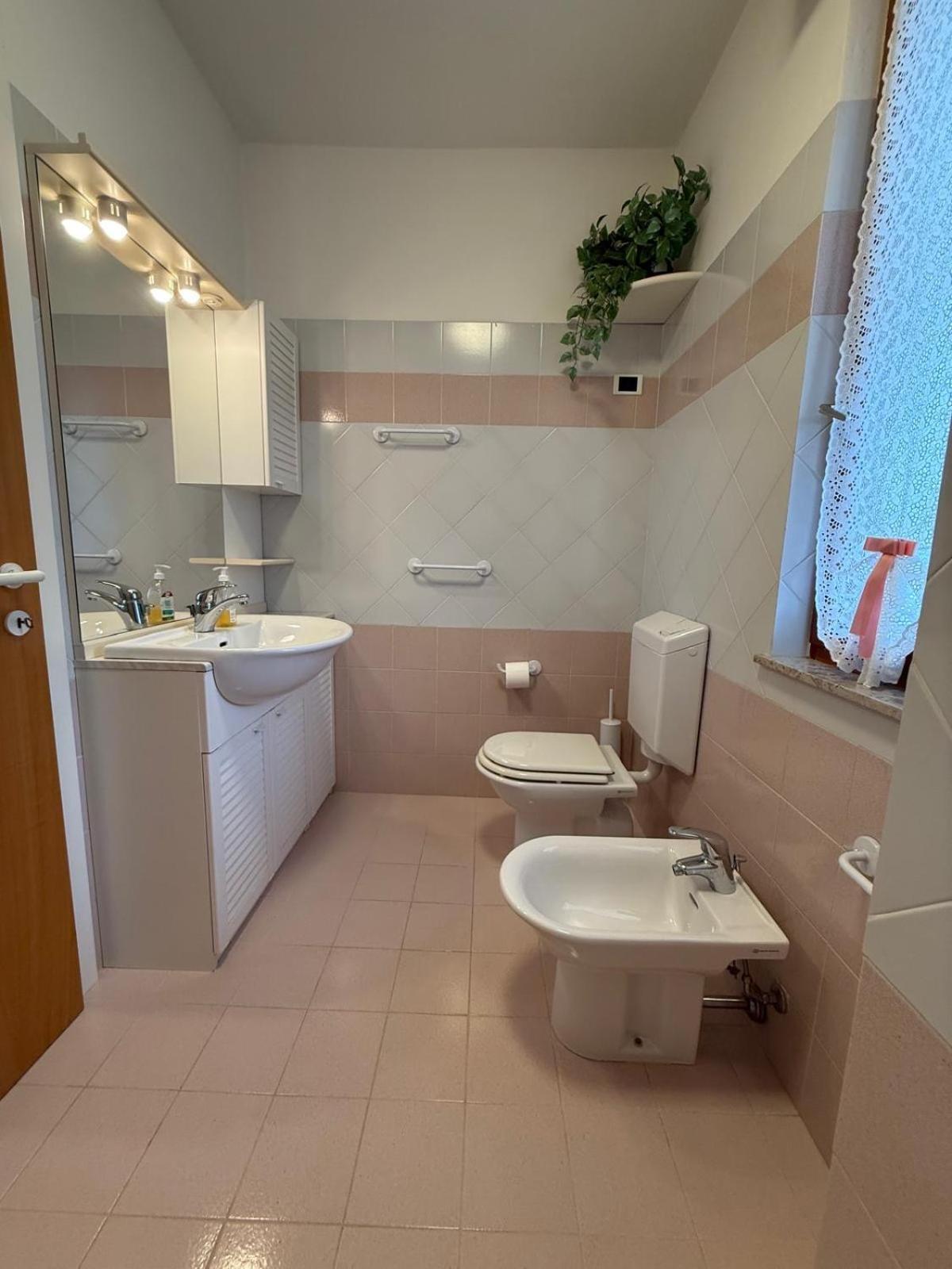 Gracious Apartment Located In The Heart Of Lignano Lignano Sabbiadoro Luaran gambar