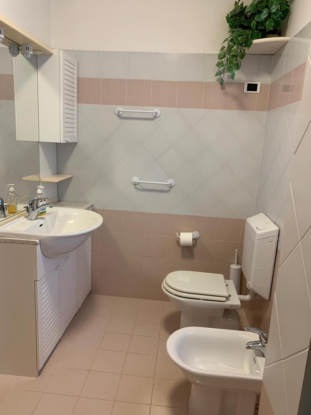 Gracious Apartment Located In The Heart Of Lignano Lignano Sabbiadoro Luaran gambar